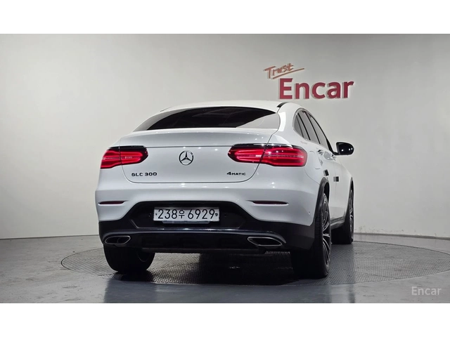 Mercedes-Benz GLC 300 AMG* LINE* BURMESTER* ДИСТРОНИК* ХЕДЪП* 360КАМЕРА* - автомобили, коли, обяви за нови и употребявани 3