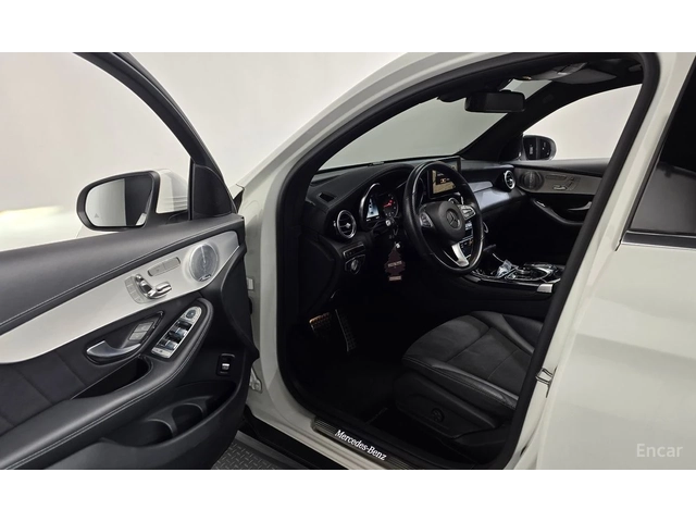 Mercedes-Benz GLC 300 AMG* LINE* BURMESTER* ДИСТРОНИК* ХЕДЪП* 360КАМЕРА* - автомобили, коли, обяви за нови и употребявани 4