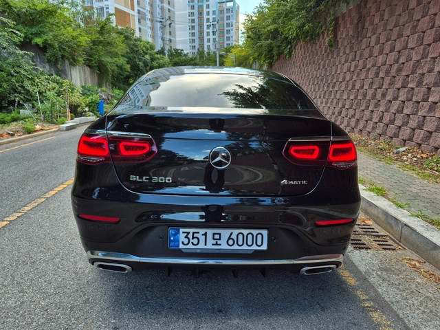 Mercedes-Benz GLC 300 4MATIC Coupé - автомобили, коли, обяви за нови и употребявани 3