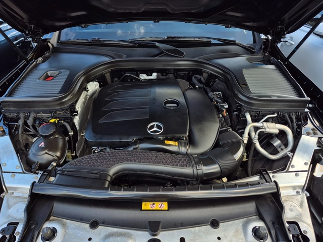 Mercedes-Benz GLC 300 4MATIC Coupé - автомобили, коли, обяви за нови и употребявани 5