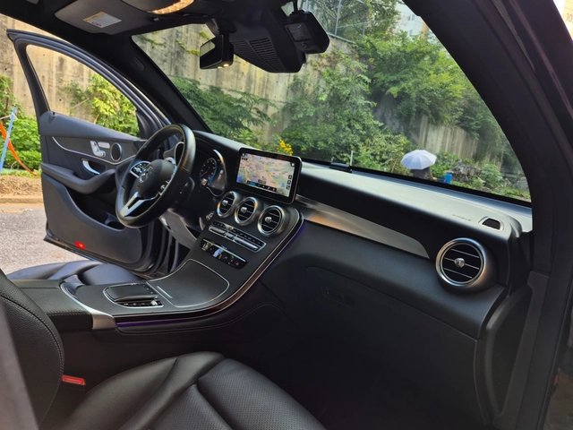 Mercedes-Benz GLC 300 4MATIC Coupé - автомобили, коли, обяви за нови и употребявани 8