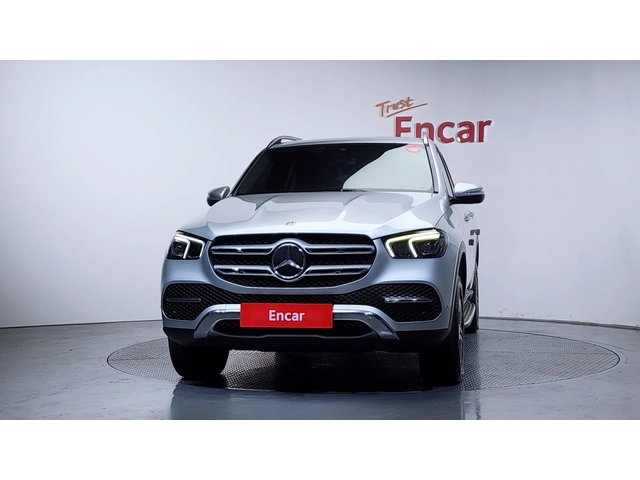 Mercedes-Benz GLC 300 - автомобили, коли, обяви за нови и употребявани 2