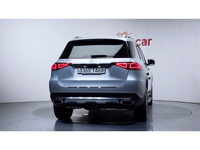 Mercedes-Benz GLC 300 - автомобили, коли, обяви за нови и употребявани 3