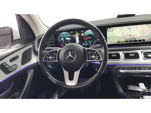 Mercedes-Benz GLC 300 - автомобили, коли, обяви за нови и употребявани 5