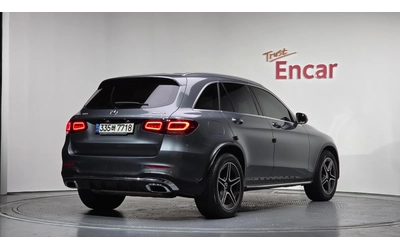 mercedes-benz-glc-300 - 1
