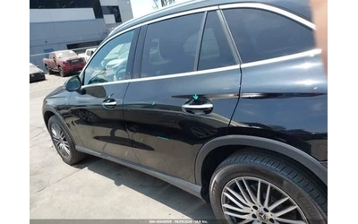 Mercedes-Benz GLC 300 4MATIC - автомобили, коли, обяви за нови и употребявани 12