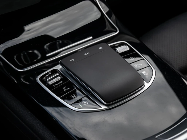 Mercedes-Benz GLC 300 AMG Night Package - автомобили, коли, обяви за нови и употребявани 14