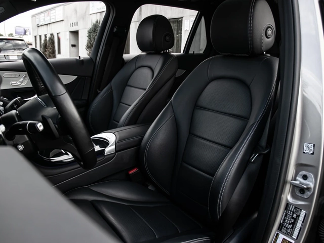 Mercedes-Benz GLC 300 AMG Night Package - автомобили, коли, обяви за нови и употребявани 8