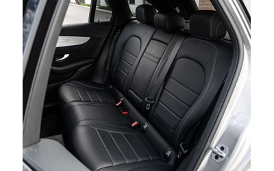 Mercedes-Benz GLC 300 AMG Night Package - автомобили, коли, обяви за нови и употребявани 9