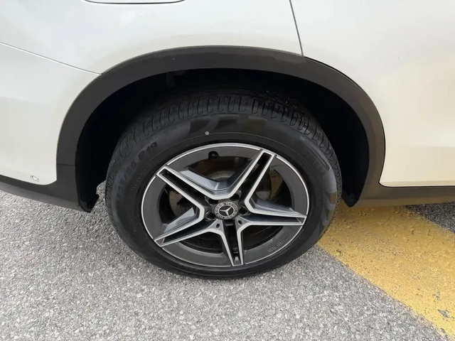 Mercedes-Benz GLC 300 4MATIC AMG - автомобили, коли, обяви за нови и употребявани 6