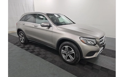 mercedes-benz-glc-300 - 1
