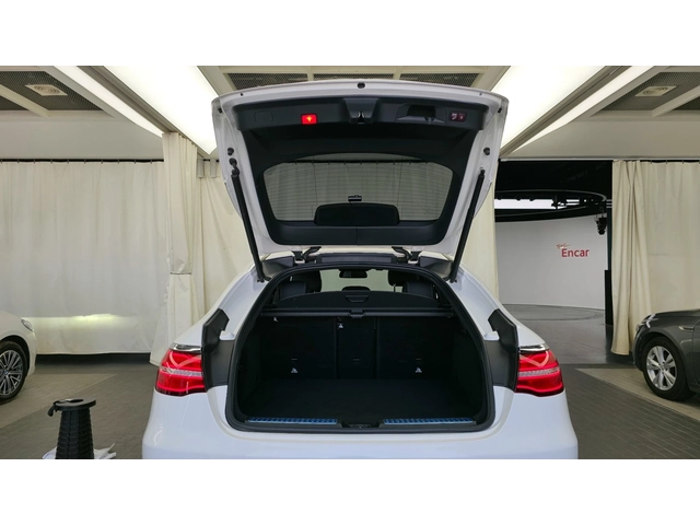 Mercedes-Benz GLC 300 4MATIC - автомобили, коли, обяви за нови и употребявани 4