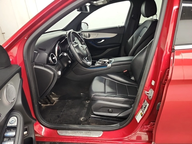 Mercedes-Benz GLC 300 4MATIC | Панорама | Камера | Чист Carfax - автомобили, коли, обяви за нови и употребявани 4