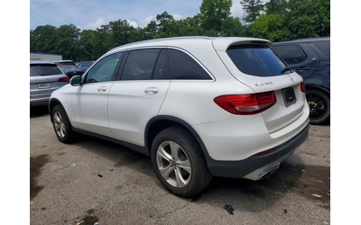 mercedes-benz-glc-300 - 1