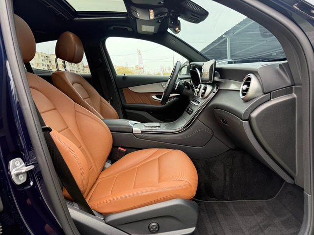 Mercedes-Benz GLC 300 AMG-LINE, 4MATIC - автомобили, коли, обяви за нови и употребявани 7