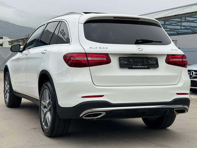 Mercedes-Benz GLC 300 9G, 4-MATIC, AMG LINE, PANORAMA, CAMERA! - автомобили, коли, обяви за нови и употребявани 5