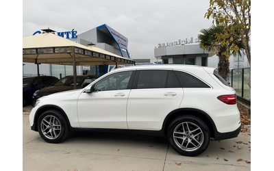 Mercedes-Benz GLC 300 9G, 4-MATIC, AMG LINE, PANORAMA, CAMERA! - автомобили, коли, обяви за нови и употребявани 6