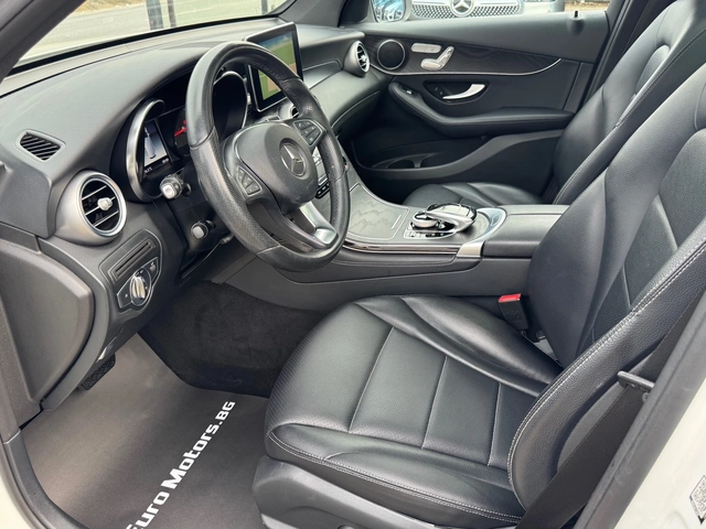 Mercedes-Benz GLC 300 9G, 4-MATIC, AMG LINE, PANORAMA, CAMERA! - автомобили, коли, обяви за нови и употребявани 7