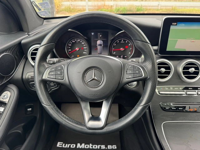 Mercedes-Benz GLC 300 9G, 4-MATIC, AMG LINE, PANORAMA, CAMERA! - автомобили, коли, обяви за нови и употребявани 10