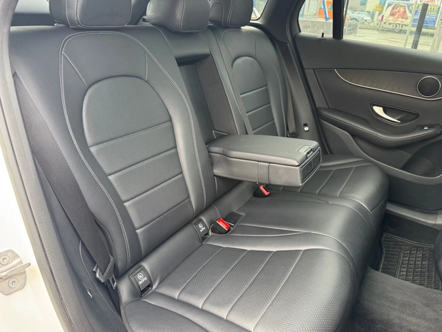 Mercedes-Benz GLC 300 9G, 4-MATIC, AMG LINE, PANORAMA, CAMERA! - автомобили, коли, обяви за нови и употребявани 14