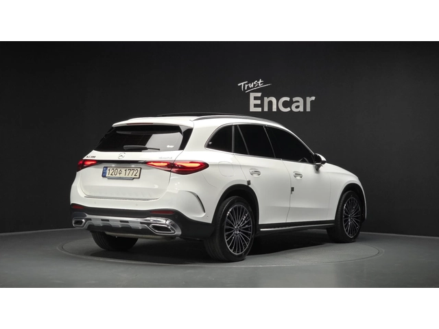 Mercedes-Benz GLC 300 2024* AMG PK* 360* DIS* HUD* PANO* ОБДУХ* КРАЙНА Ц - автомобили, коли, обяви за нови и употребявани 2