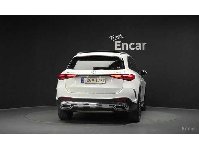 Mercedes-Benz GLC 300 4MATIC | AMG | DISTRONIC | BURMESTER - автомобили, коли, обяви за нови и употребявани 3