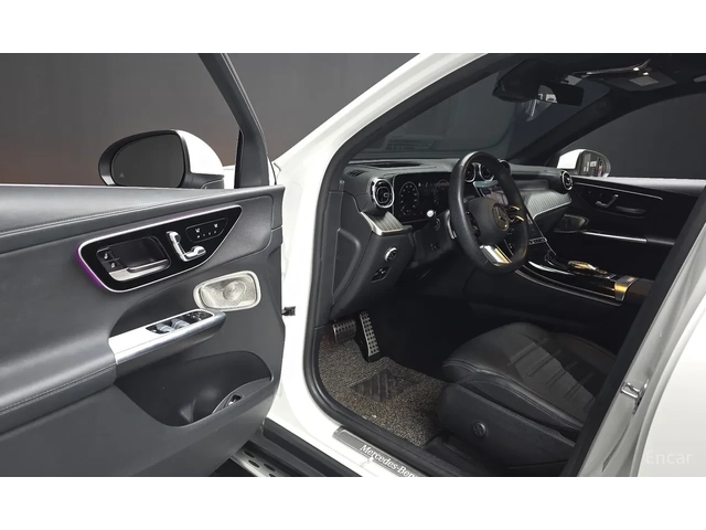 Mercedes-Benz GLC 300 4MATIC | AMG | DISTRONIC | BURMESTER - автомобили, коли, обяви за нови и употребявани 5