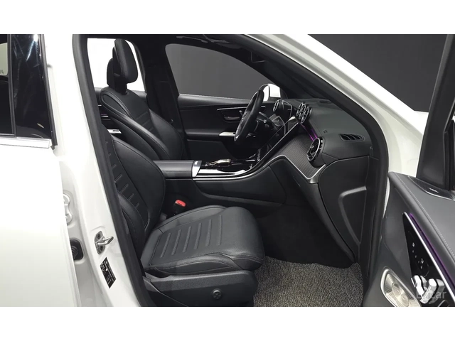 Mercedes-Benz GLC 300 4MATIC | AMG | DISTRONIC | BURMESTER - автомобили, коли, обяви за нови и употребявани 6