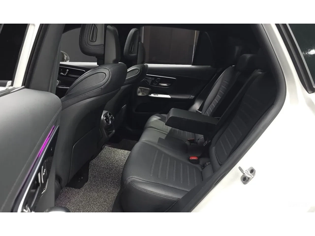 Mercedes-Benz GLC 300 4MATIC | AMG | DISTRONIC | BURMESTER - автомобили, коли, обяви за нови и употребявани 8
