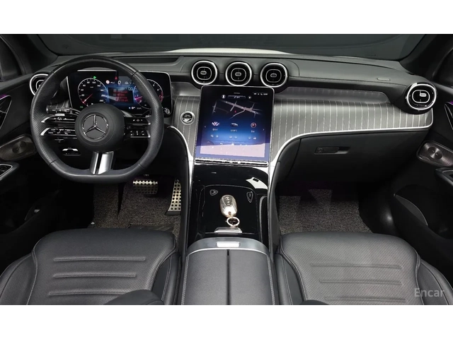 Mercedes-Benz GLC 300 4MATIC | AMG | DISTRONIC | BURMESTER - автомобили, коли, обяви за нови и употребявани 9