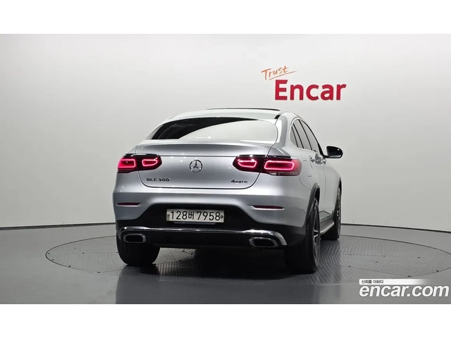 Mercedes-Benz GLC 300 AMG LINE | COUPE | 4MATIC - автомобили, коли, обяви за нови и употребявани 3