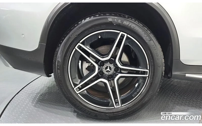 mercedes-benz-glc-300 - 5
