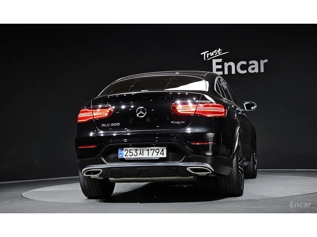 Mercedes-Benz GLC 300 4MATIC AMG Coupe* HUD* ДИСТРОНИК* ПАНОРАМА - автомобили, коли, обяви за нови и употребявани 3