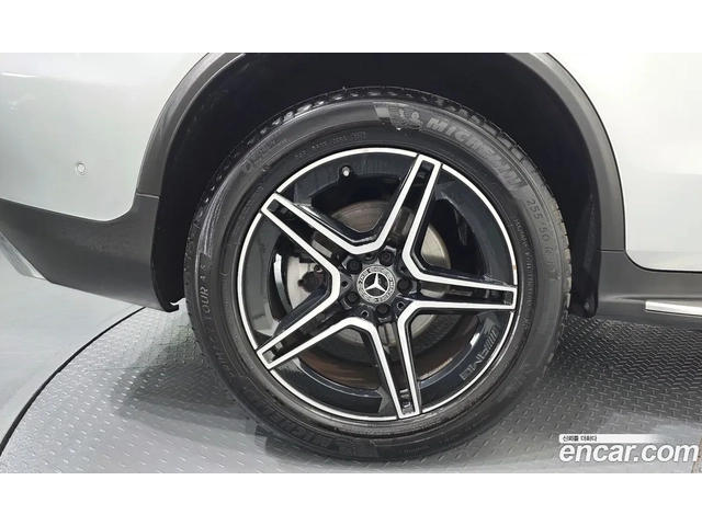 Mercedes-Benz GLC 300 AMG LINE | COUPE | 4MATIC - автомобили, коли, обяви за нови и употребявани 5