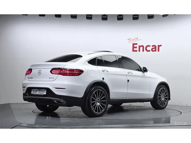 Mercedes-Benz GLC 300 Coupe* AMG LINE* 360* HUD* Burmester* - автомобили, коли, обяви за нови и употребявани 2