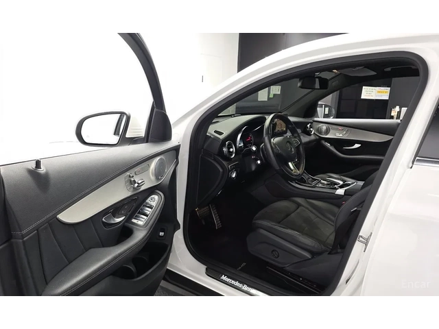 Mercedes-Benz GLC 300 Coupe* AMG LINE* 360* HUD* Burmester* - автомобили, коли, обяви за нови и употребявани 4
