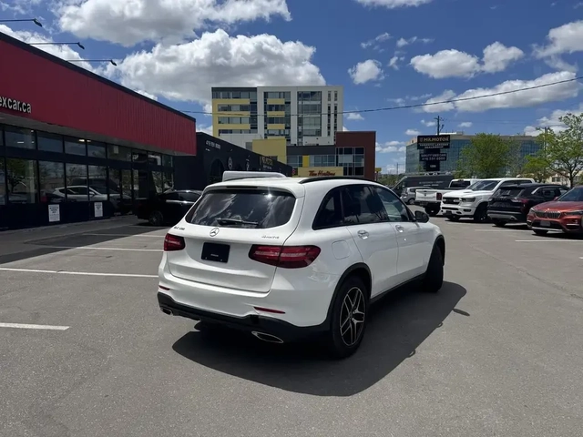 Mercedes-Benz GLC 300 AMG PAKET* КОЖА * ПАНОРАМА - автомобили, коли, обяви за нови и употребявани 3