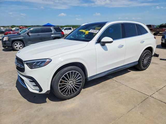 Mercedes-Benz GLC 300 * 4MATIC* - автомобили, коли, обяви за нови и употребявани 0