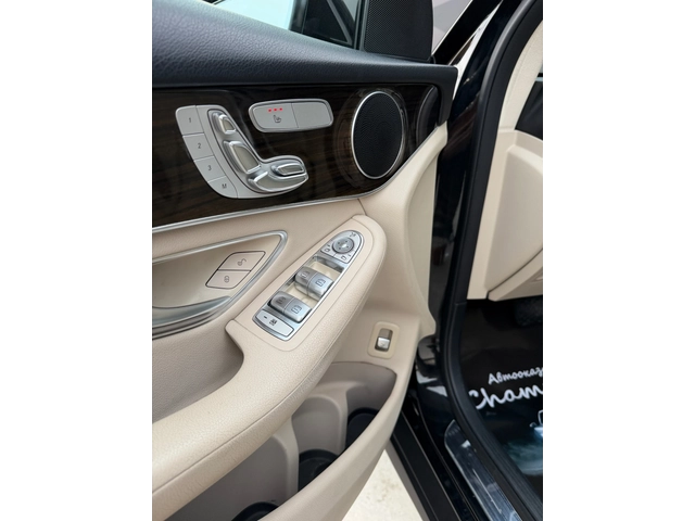 Mercedes-Benz GLC 300 4matic - автомобили, коли, обяви за нови и употребявани 8