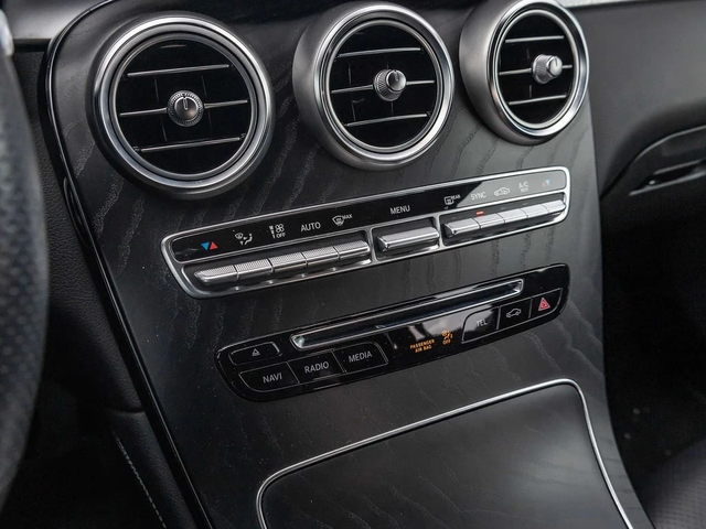 Mercedes-Benz GLC * 300 4M * CARFAX * ЦЕНА ДО БГ - автомобили, коли, обяви за нови и употребявани 16