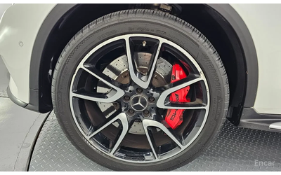 mercedes-benz-glc-43-amg - 4