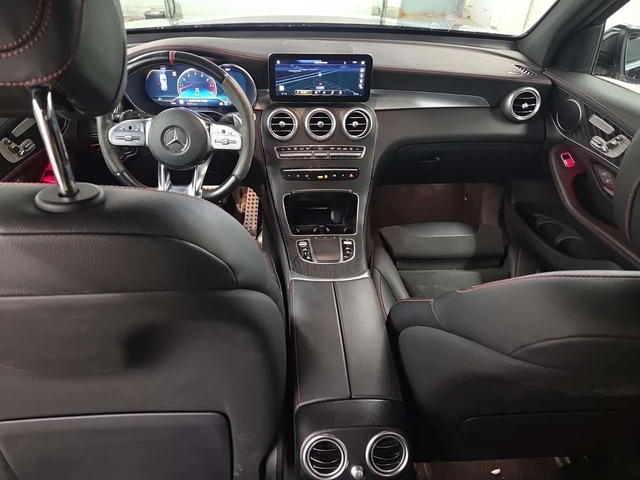 Mercedes-Benz GLC 43 AMG ДИСТРОНИК * 360  * PANO * ПОДГРЕВИ * CARFAX - автомобили, коли, обяви за нови и употребявани 9