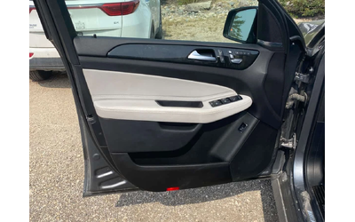 Mercedes-Benz GLC 43 AMG ДИСТРОНИК * PANO * ПОДГРЕВИ * CARFAX - автомобили, коли, обяви за нови и употребявани 11