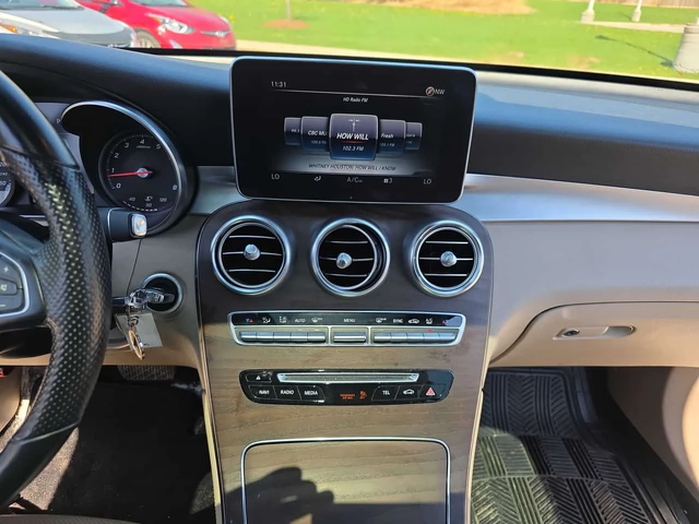 Mercedes-Benz GLC * 300 * ОБДУХВАНЕ * ПАНОРАМА * 360 * ПОДГРЕВ - автомобили, коли, обяви за нови и употребявани 9