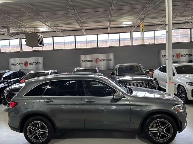 Mercedes-Benz GLC 300| 4MATIC| AMGPKG| WOOD| LEATHER| DUALSUNROOF| L - автомобили, коли, обяви за нови и употребявани 2