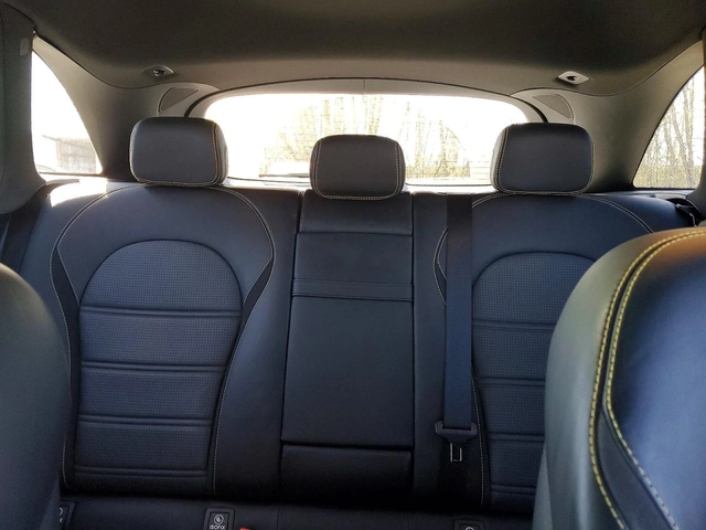 Mercedes-Benz GLC 63 4MATIC AMG - автомобили, коли, обяви за нови и употребявани 9