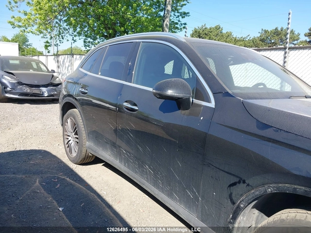 Mercedes-Benz GLC 300 4MATIC - автомобили, коли, обяви за нови и употребявани 12