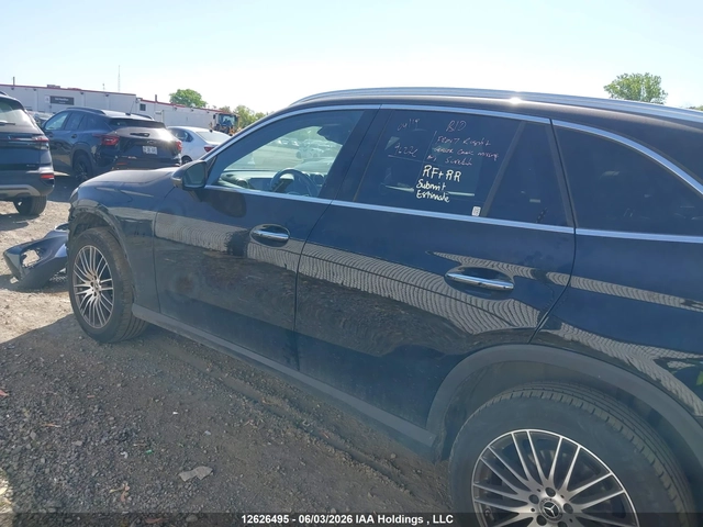 Mercedes-Benz GLC 300 4MATIC - автомобили, коли, обяви за нови и употребявани 13