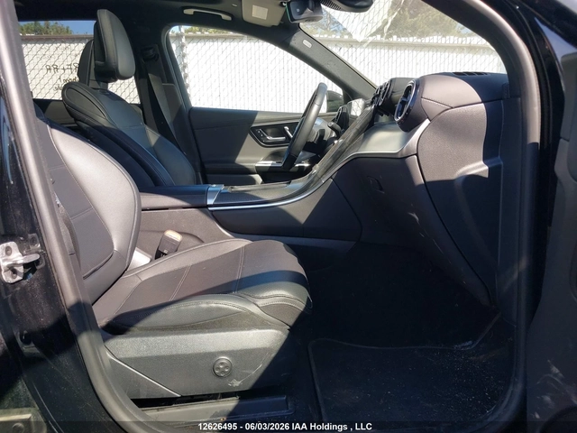 Mercedes-Benz GLC 300 4MATIC - автомобили, коли, обяви за нови и употребявани 4