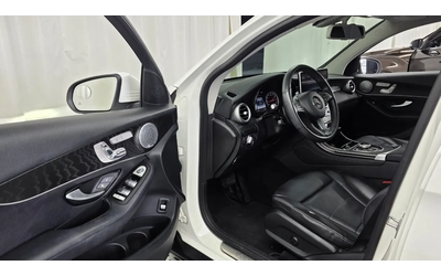 Mercedes-Benz GLC КУПЕ * КАМЕРА * МЪРТВА ТОЧКА * - автомобили, коли, обяви за нови и употребявани 11